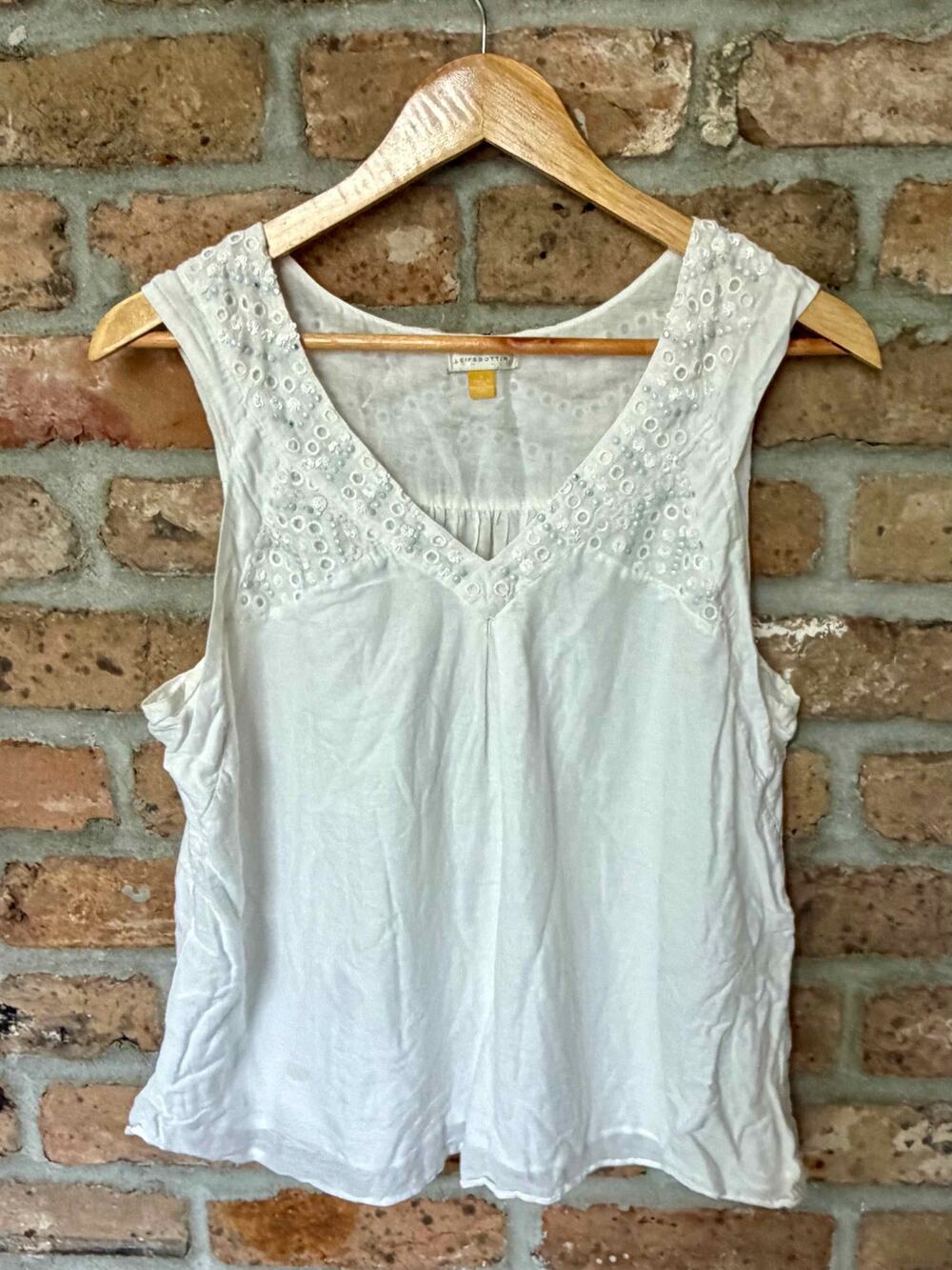 Leifsdottir Anthropologie White Eyelet Beaded Cotton Silk Top Boho Size 4